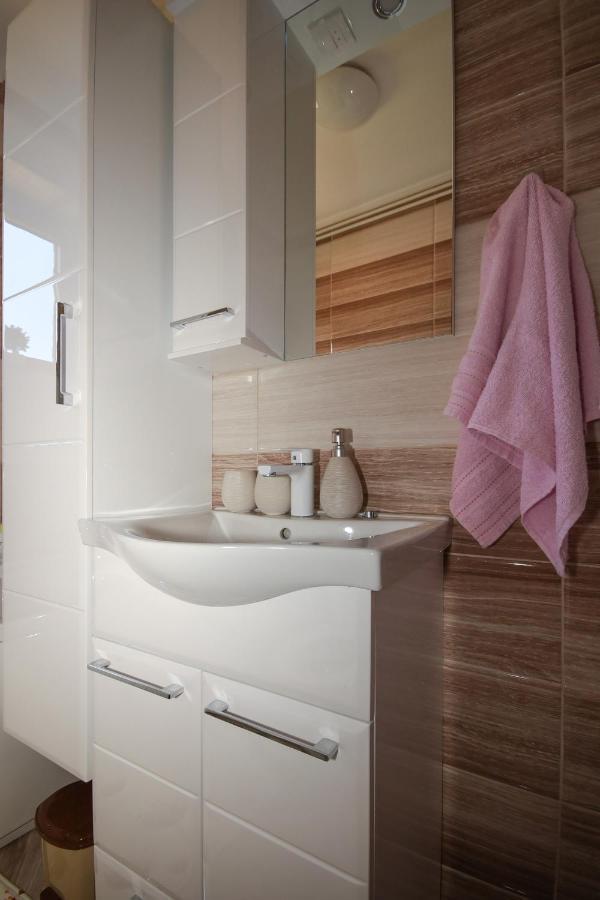 Apartman Lucija & Luka Otocac Luaran gambar