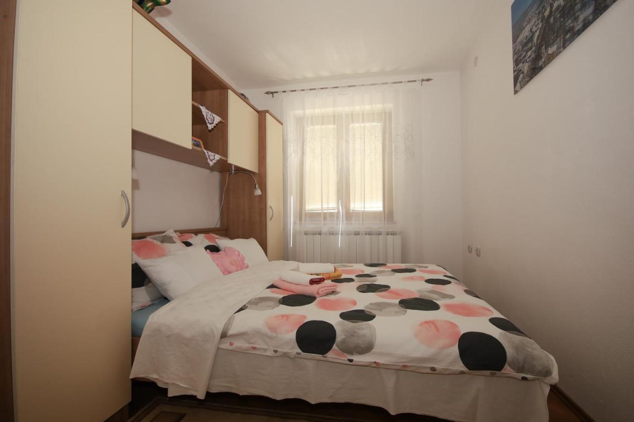 Apartman Lucija & Luka Otocac Luaran gambar