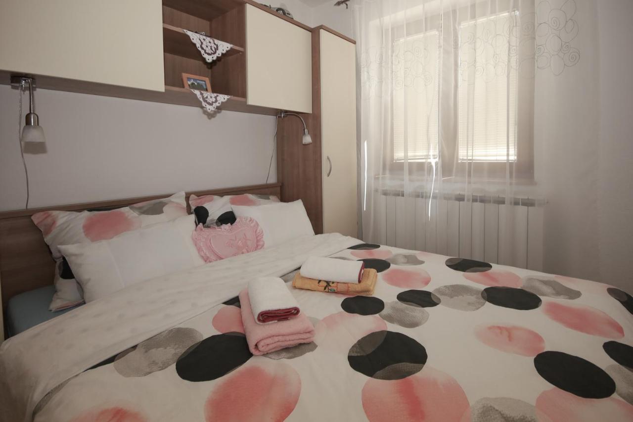 Apartman Lucija & Luka Otocac Luaran gambar